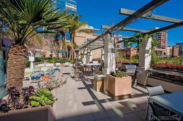 325 7th Avenue 1102, San Diego, CA 92101