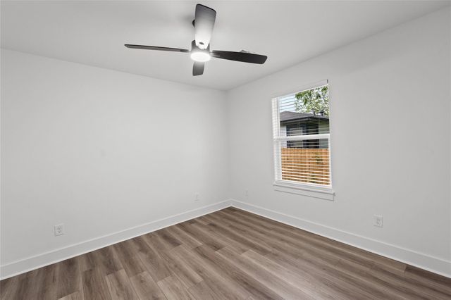 514 W Wilkins Street, Brenham, TX 77833