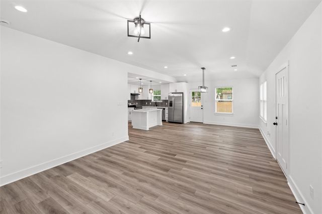 514 W Wilkins Street, Brenham, TX 77833