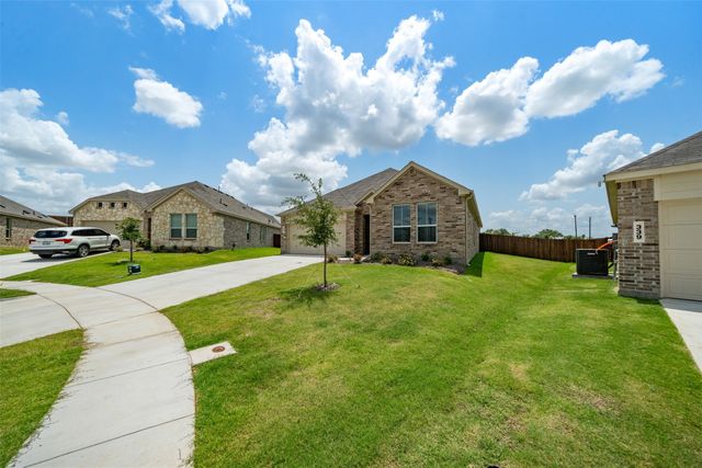 337 Sedalia Trail, Justin, TX 76247