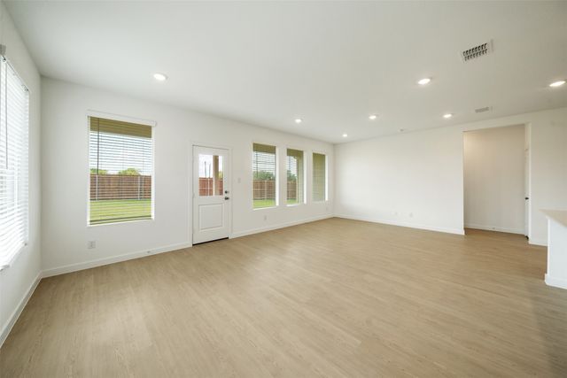 337 Sedalia Trail, Justin, TX 76247