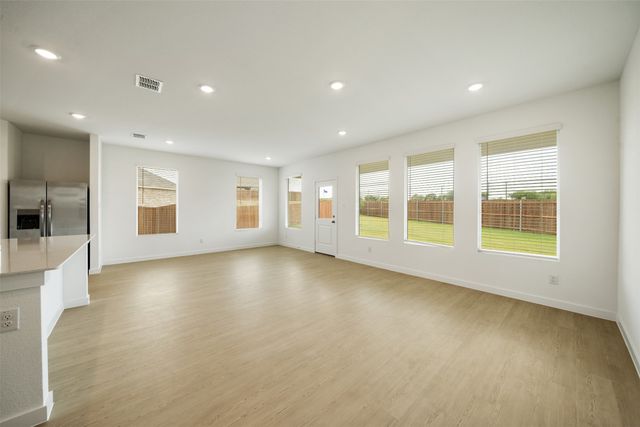 337 Sedalia Trail, Justin, TX 76247