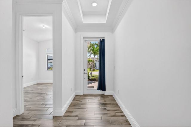 7563 Moonrise Drive, Lake Worth, FL 33467