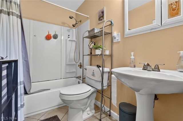 306 Everett Street, Grand River, OH 44045