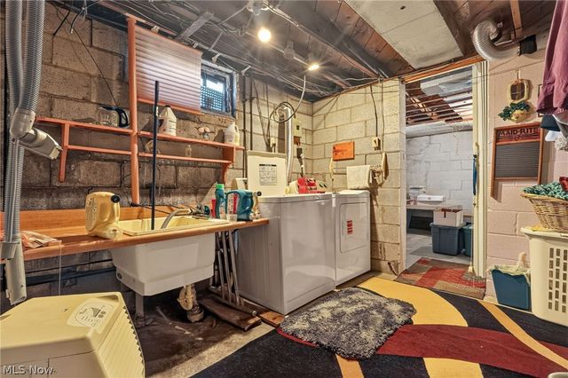 306 Everett Street, Grand River, OH 44045