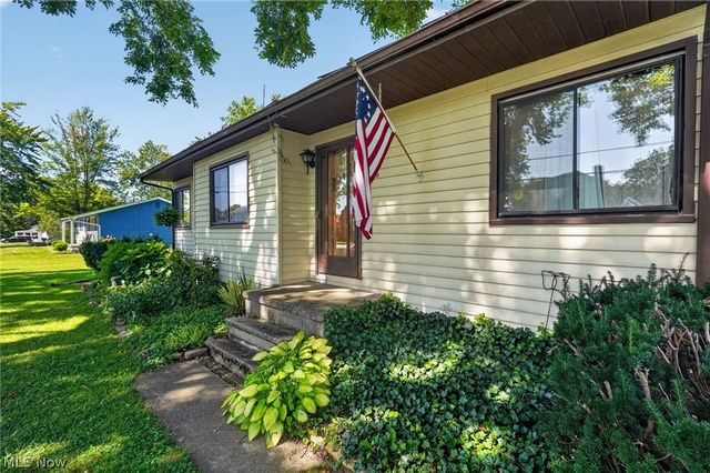 306 Everett Street, Grand River, OH 44045