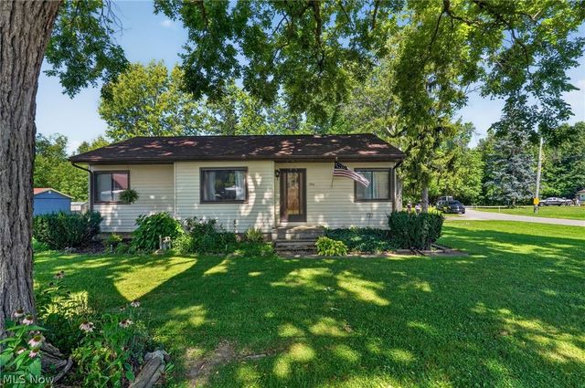 306 Everett Street, Grand River, OH 44045