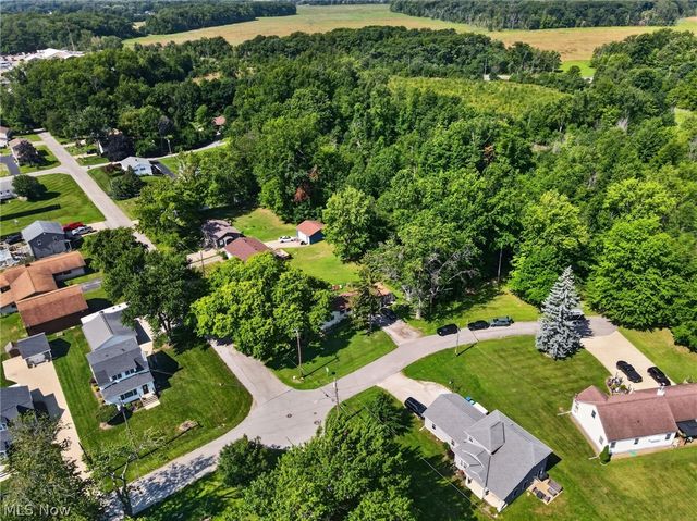 306 Everett Street, Grand River, OH 44045