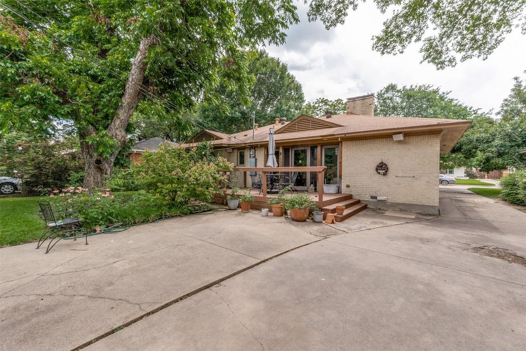 4620 Surf Drive, Dallas, TX 75214