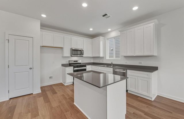 820 Cardenas ST, San Marcos, TX 78666
