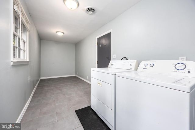 1105 MIDDLE NECK DR, Salisbury, MD 21804