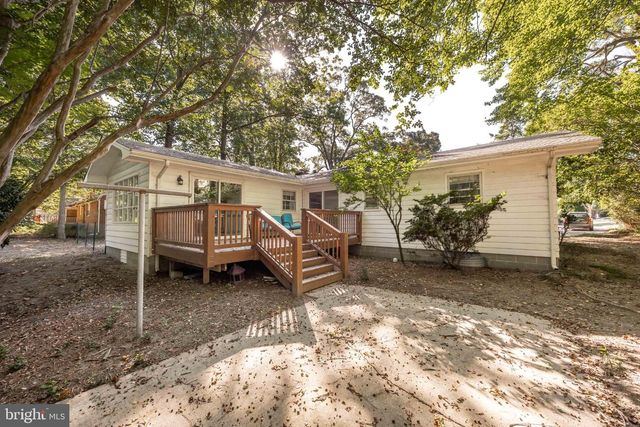 1105 MIDDLE NECK DR, Salisbury, MD 21804