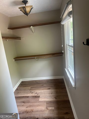 180 Forrest Lake Drive, Fayetteville, GA 30215