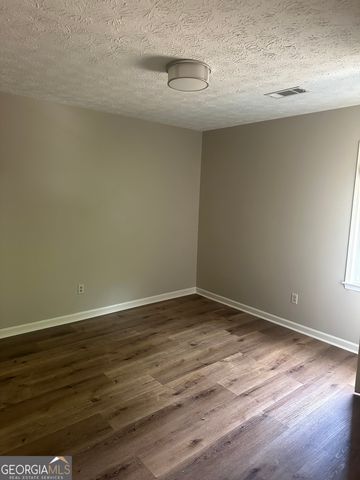 180 Forrest Lake Drive, Fayetteville, GA 30215