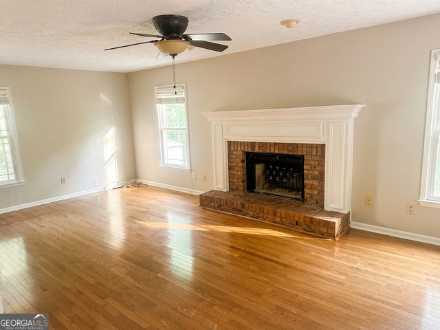 180 Forrest Lake Drive, Fayetteville, GA 30215