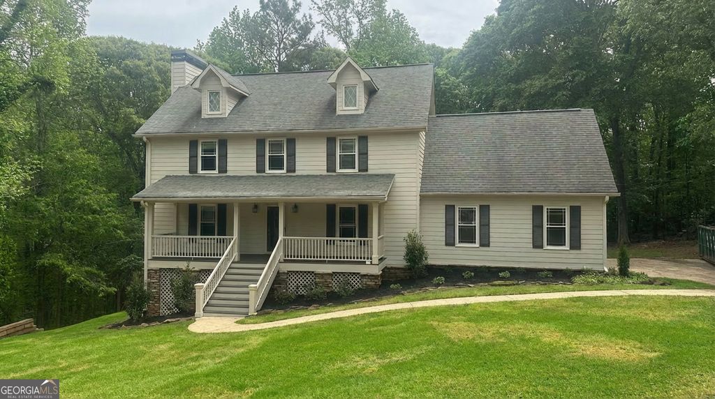 180 Forrest Lake Drive, Fayetteville, GA 30215