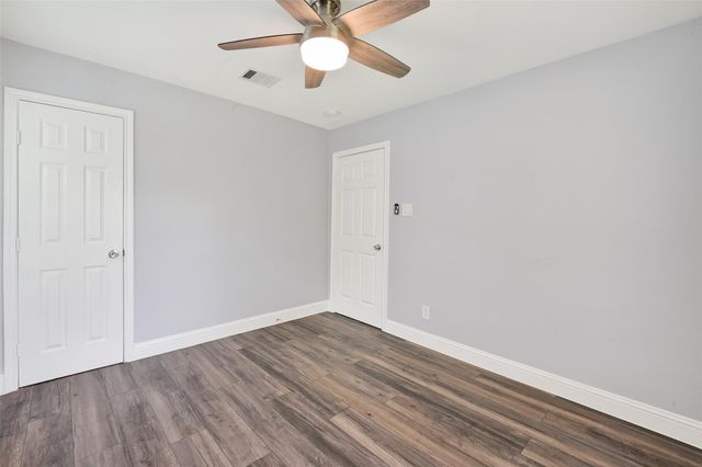 1007 Longley St, South Houston, TX 77587