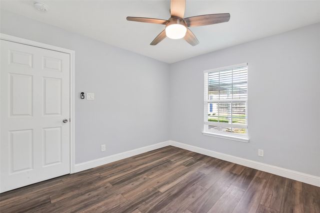 1007 Longley St, South Houston, TX 77587