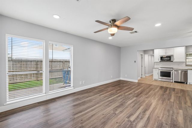 1007 Longley St, South Houston, TX 77587