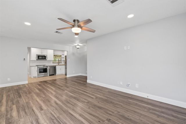 1007 Longley St, South Houston, TX 77587