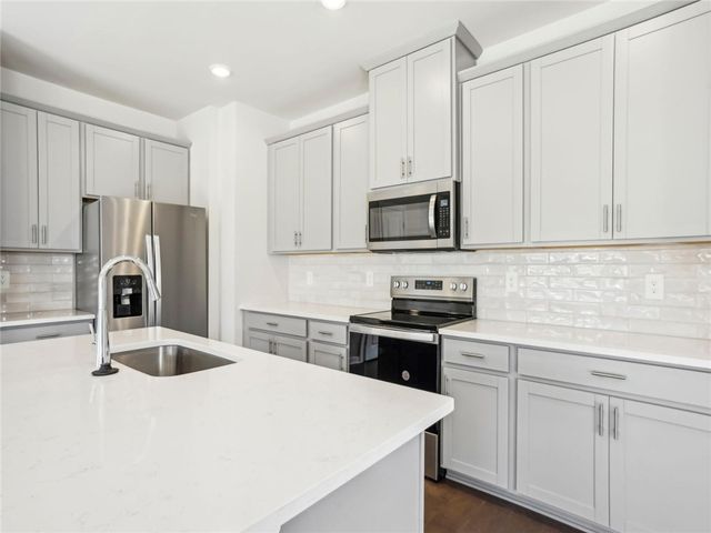 133 Gardner Avenue, Gray Court, SC 29645