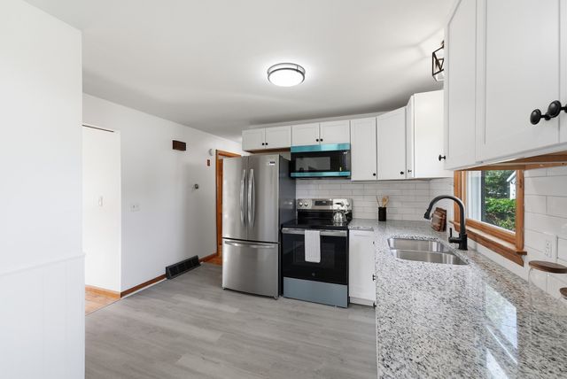 30 French St, Springfield, MA 01104