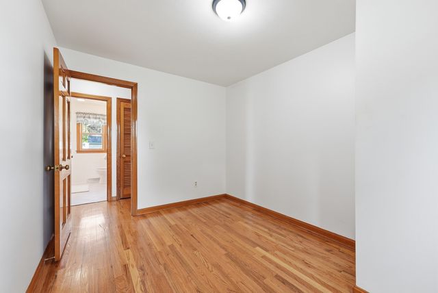 30 French St, Springfield, MA 01104