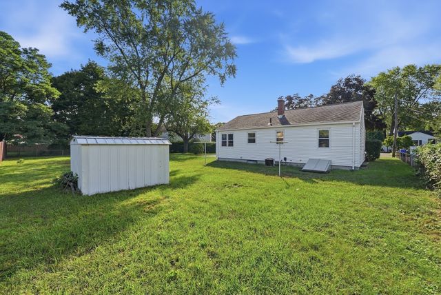 30 French St, Springfield, MA 01104