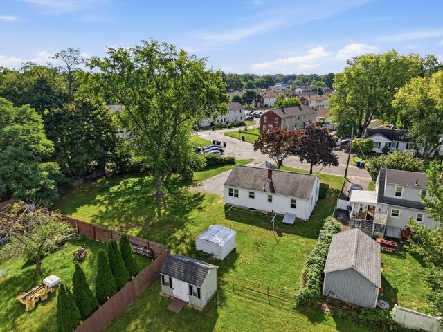 30 French St, Springfield, MA 01104