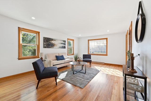 30 French St, Springfield, MA 01104