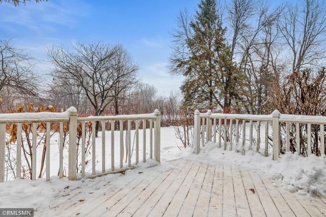 2311 Grange Avenue N, Oakdale, MN 55128