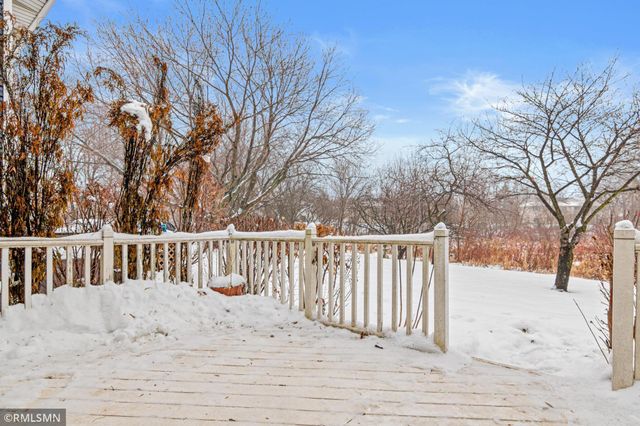 2311 Grange Avenue N, Oakdale, MN 55128