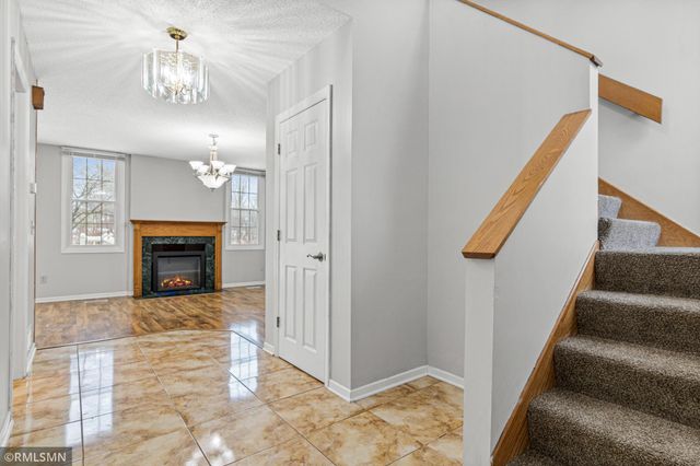 2311 Grange Avenue N, Oakdale, MN 55128