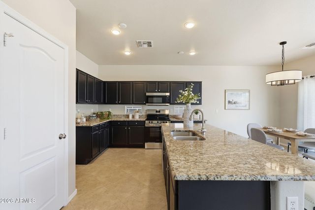 18047 W CARIBBEAN Lane, Surprise, AZ 85388