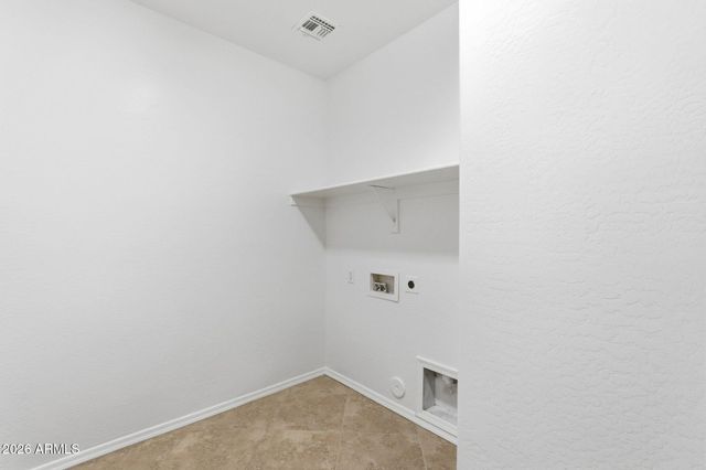 18047 W CARIBBEAN Lane, Surprise, AZ 85388