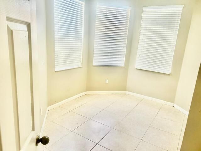 7584 Thornlee Drive, Greenacres, FL 33467