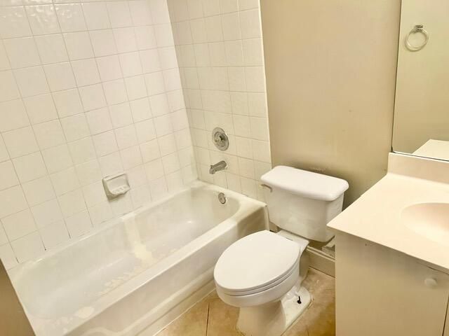 7584 Thornlee Drive, Greenacres, FL 33467