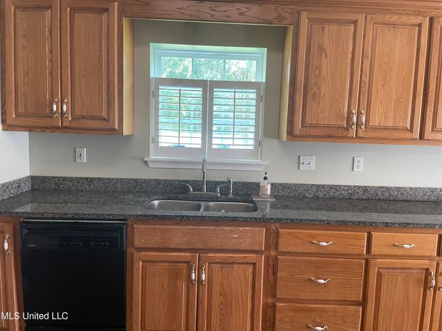 17994 Lake Breeze Drive, Saucier, MS 39574