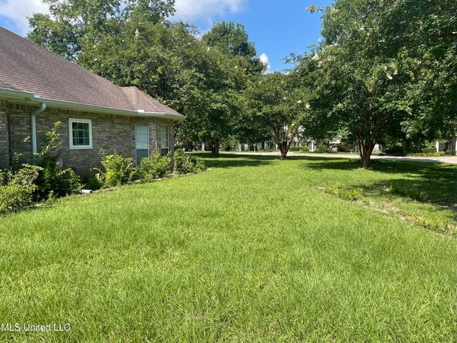17994 Lake Breeze Drive, Saucier, MS 39574