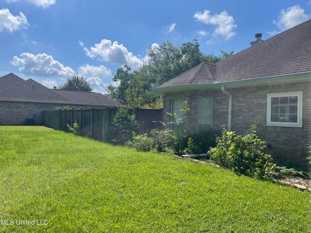 17994 Lake Breeze Drive, Saucier, MS 39574
