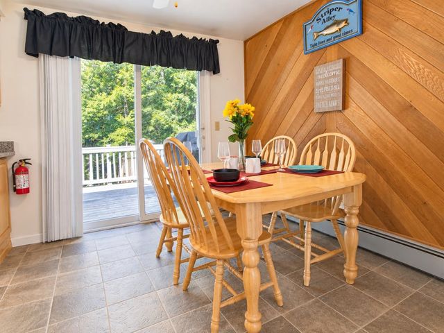 12 Roundtree Drive, Merrimack, NH 03054
