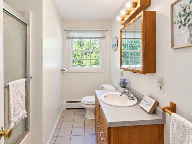 12 Roundtree Drive, Merrimack, NH 03054