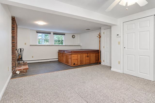 12 Roundtree Drive, Merrimack, NH 03054
