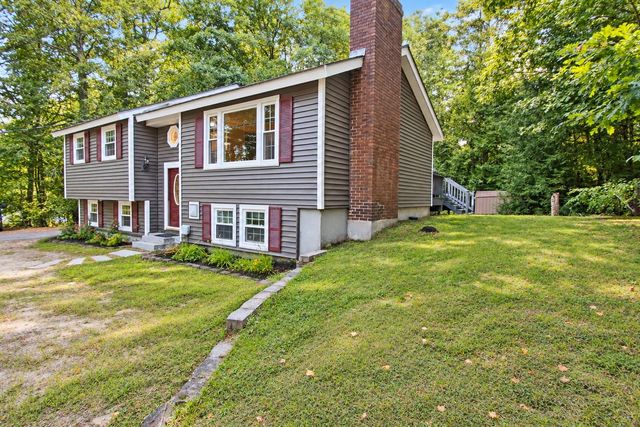 12 Roundtree Drive, Merrimack, NH 03054