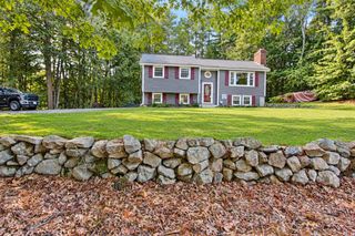 12 Roundtree Drive, Merrimack, NH 03054