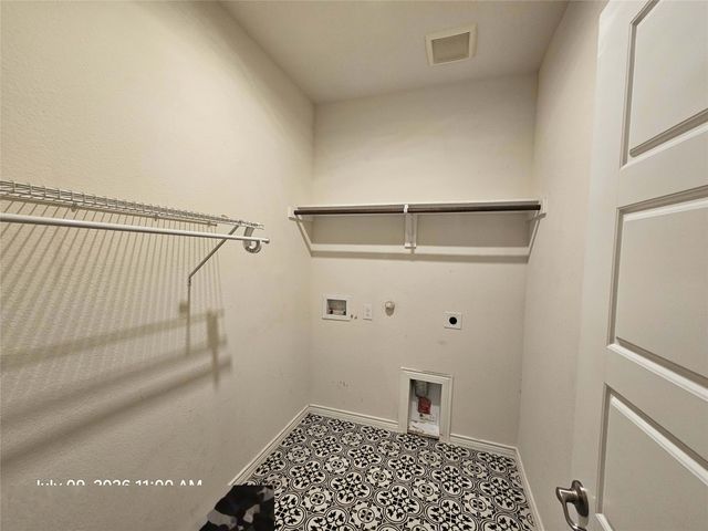 555 Royal Pine Drive, Fate, TX 75087