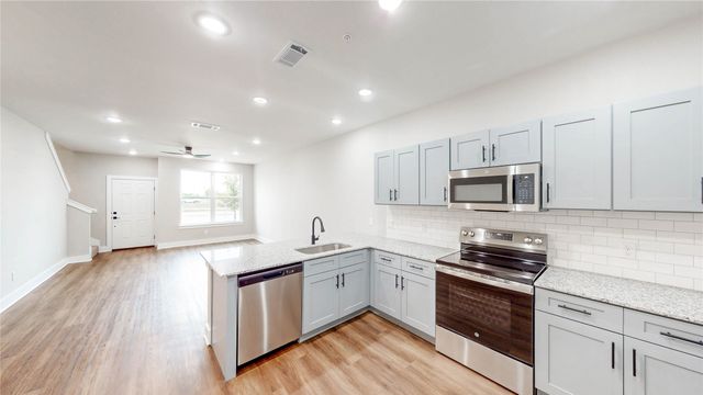 3709 Bonnie Brae Street, Denton, TX 76226