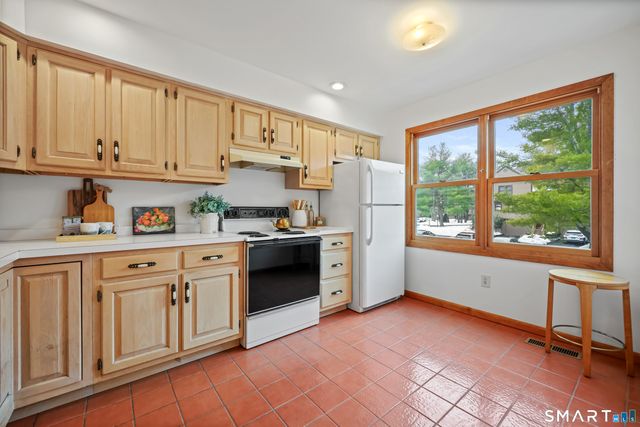 21 Rockview Circle 21, Monroe, CT 06468