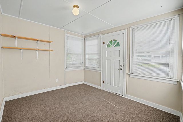 236 15TH Avenue, East Moline, IL 61244