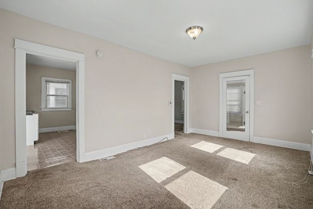 236 15TH Avenue, East Moline, IL 61244